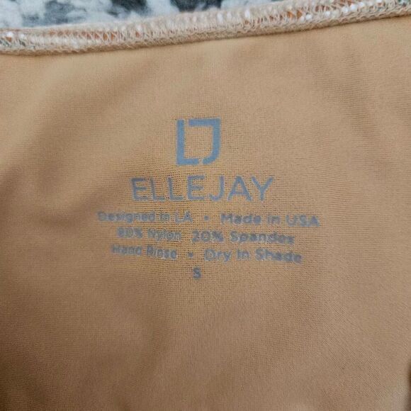 Ellejay Lauren Bandeau Bikini Top Size Small in Orange Stripe - Picture 4 of 6